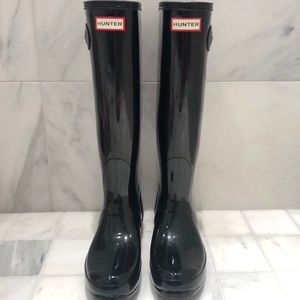 Women’s Hunter Tall Rain Boots Size 8